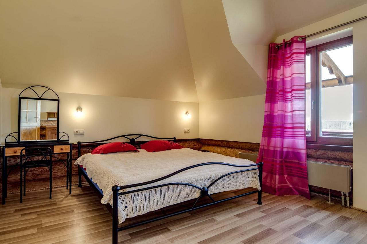Agave Hotell Augsligatne Exteriör bild
